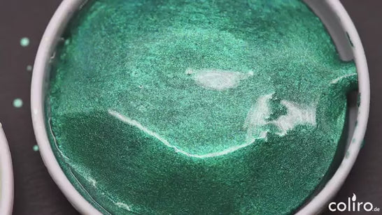 Video showing Coliro Finetec Watercolour Refill Emerald C070