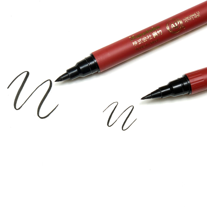 Brush Tip comparison of the Twin sided Kuretake Hikkei Sign Brush Pen